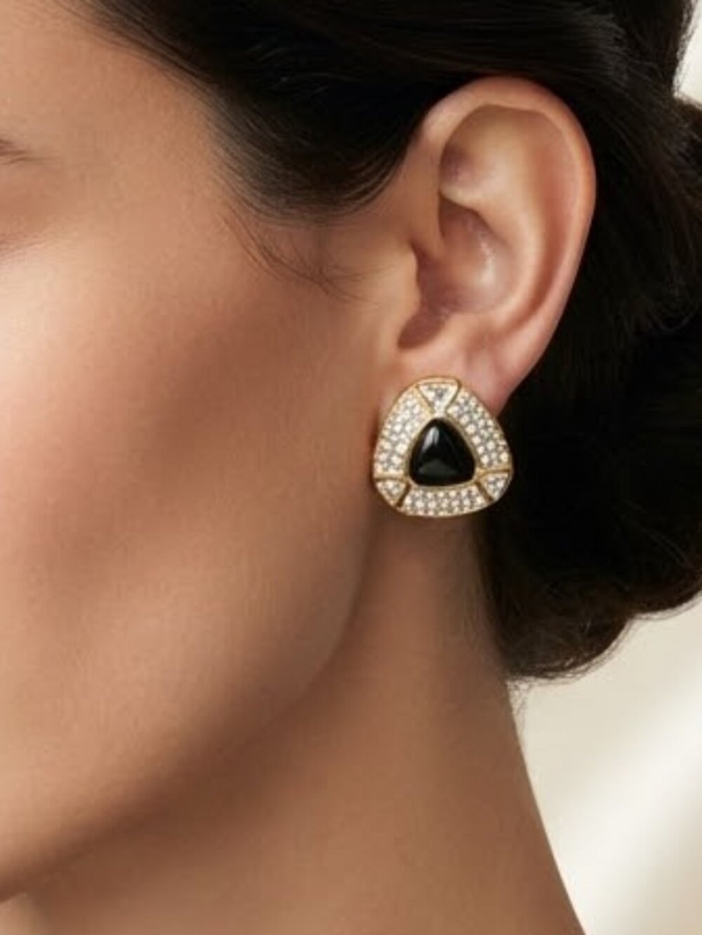 Swarovski Crystal and Black Earrings Gold Tone clip on vintage